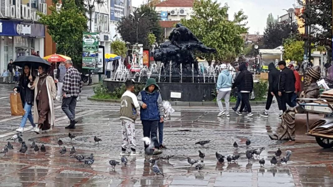 Trakya'yı sağanak vurdu: Vatandaşlar hazırlıksız yakalandı - Resim: 9